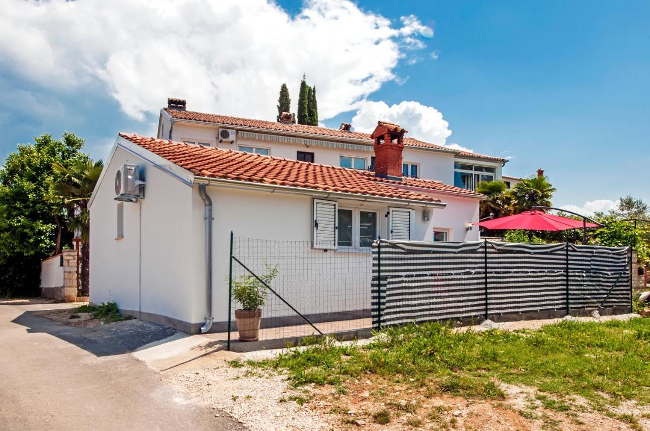 Little House - Just Few Steps From The City Center Villa Rovigno Esterno foto